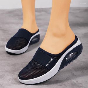 Sandálias Sapatos de moda Mulheres Mulheres ao ar livre deslizam em plus size mulher chinelor macio zapatillas muje calçados femininos