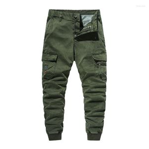 Męskie spodnie 2023 Męskie spodnie wojskowe wiosna jesień ładunki Mężczyźni na świeżym powietrzu Trekking podróżujący Multi-Pockets My862