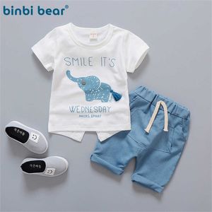 Set di abbigliamento Summer Baby Boy Abiti per neonati Abbigliamento per neonati Elefante a maniche corte tops pantaloni a strisce per bambini in jogging W230210