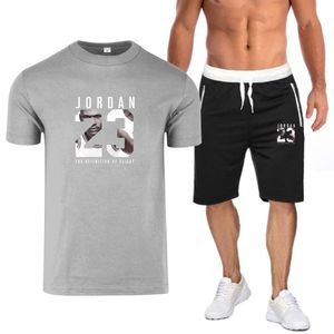 Sommarbasketlyxdesigner Herrspårsfall Casual Sports Puff Tees Letter Printing Short Sleeved Shorts Set Herr Fashion 2 Piece Dunk Lows Sportkläder