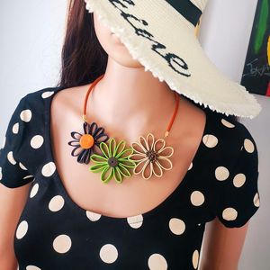 Pendant Necklaces Leather Sun Flower Big Necklace For Women Hand Made Statement Vintage Ethnic Jewelry Gift Party MX110Pendant