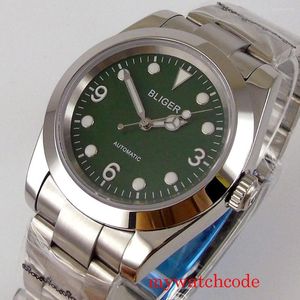 Relógios de pulso homens mecânicos automáticos relógios 24 jóias NH35A Movimento Sapphire Crystal Auto Data polida Case Green Dial Oyster Bracelet