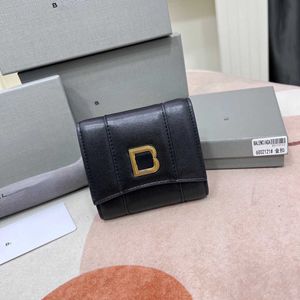 Luxury Brand Designer Change Purse Card Pack Handbag Den senaste höga Beauty B-Letter Women's Short Wallet Cowhide Trefalds certifikatpåse Vintage Factory Sale