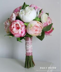 装飾的な花高シミュレーション人工牡丹ウェディングブライダルブーダルブーケ花嫁を保持している花の花嫁介添人ラムドボーダビア