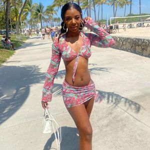 Arbetsklänningar Adogirl Women Tracksuit Summer Beach 2 Piece Set Fashion Floral Long Sleeve Crop Top och Mini kjolkläder Matchning