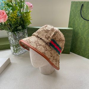 Designer hink hatt klassisk hatt solskade hatt för män och kvinnor utomhussport reser bekväma och andas mycket bra