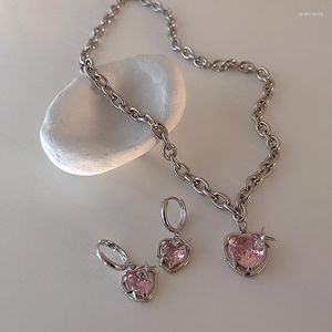 Pendant Necklaces Pink Zircon Heart Necklace Luxury Crytals Fashion Jewelry For Women Girlfriend 2023 Trendy Accessories Party Gifts