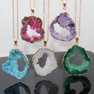 Anhänger Halsketten Natürliche Achat Geode Stück ausgehöhlte Halskette Amethyst Original Stein eingelegt mit vergoldetem Rand Unregelmäßige Heilung Jewe