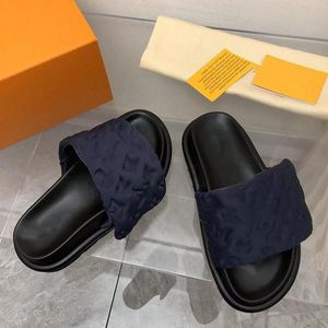 Men's black flat sandals for mopping the floor, pool pillows, mules, thickened before sunset, with fashionable and easy-to-wear style slides, purple women's slippers.