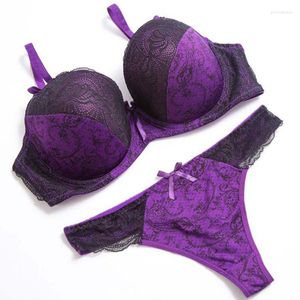 Set attivi 2023 Reggiseno push up da donna sexy in pizzo Scava fuori perizoma Breve set di mutandine intimo romantico francese