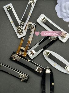 Fashion Barrettes Hair Clips C Marks Trend Barrettes Collection Classical Accessories Vip-Card