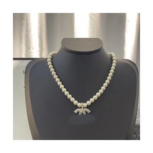 18 Collane con pendente a doppia lettera stile Placcato in oro Collana con strass perla Crysatl per le donne Accessori per gioielli da festa di nozze