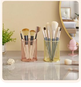 Förvaringslådor Makeup Brush Box Nordic Iron Desktop Lipstick Eyelash Eyebrow Cosmetic Container Organizer