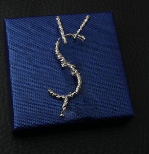 2 spille da lettera del progettista di marca a 2 colori Donna Uomo Spilla di perle di cristallo con strass di lusso Spilla da donna Gioielli di moda