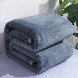 Blankets Solid Color Bedspread Blanket 200x230cm High Density Super Soft Warm Flannel Plush Bed Covers For The Sofa/Bed/Car Drop