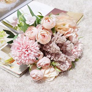 Hochzeitsblumen, handgefertigt, Hortensien-Teestrauß, künstliche Hand