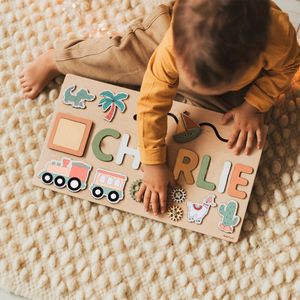 パズルパーソナライズされた木製名パズル教育おもちゃ幼児のためのカスタムファーストネーム早期学習ギフト