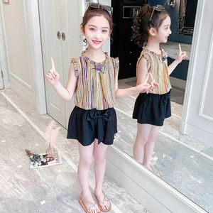 Set Nuovo set da due pezzi Estate Moda per bambini Abbigliamento per ragazze adolescenti Top a righe Pantaloncini senza maniche Pezzi per abiti per adolescenti