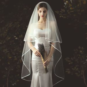 Jóias de cabelo de casamento 2t Véu de casamento de tule curto borda de fita véus de noiva de duas camadas véus 230210