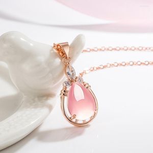 Hänge halsband Grace Rose Gold Plated Filled Pink Crystal Necklace Elegant Charming Women Chain Quartz Stone Jewelry