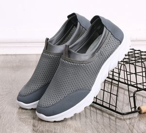Dress Shoes Summer 2023 Comfortable Breathable Mesh Cover Feet Loose Men Running Casual 230211