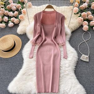 İş Elbiseleri 2023Autumn Pembe/Mor Örme İki Parçalı Set Kadınlar Tek Kelime Breasted Dantel Hırgalar Spagetti Kayışı Bodycon Elbise Seksi Takım