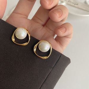 Perlenohrring für Frauen Goldfarbe Runde Ohrstecker Weihnachtsgeschenk Unregelmäßiges Design Ungewöhnliche Ohrringe Bijoux Femme