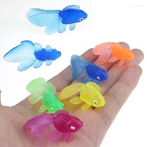 Dekoratif figürinler 10pcs/lot renkli simülasyon akvaryum balığı modeli yumuşak kauçuk altın balık küçük çocuk oyuncaklar plastik hediye için