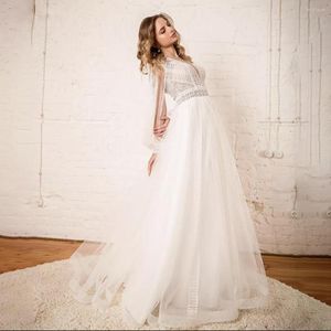 Bröllopsklänning Bohemian A-Line V-hals Lantern Sleeve Lace Appliques Button Tulle golvlängd svep Tåg Brudklänning 2023