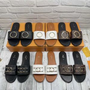 Slippers عالي الصيف على الطراز الصيفي مشبك كلمة واحدة من كلمة واحدة للسيدات T230211