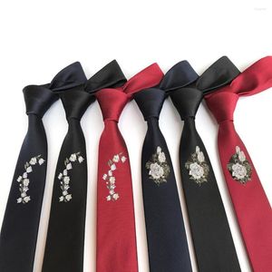 Bow Ties Novelty 6cm Skinny för män Geometriska blommortryck Silk Polyester Navy Blue Black Red Wedding Men's