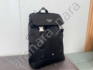 Mochila de designer popular Moda Portátil de alta qualidade Bolsa de colocação casual Mochila bolsas totes Bolsa crossbody ombro lona Famosa bolsa de viagem