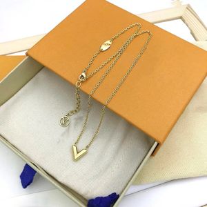 Ciondoli in oro di alta qualità a catena lettera V bracciali collane designer gioielli braccialetti per uomo donna gioielli per unghie confezione originale