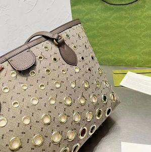Wallets designers women Fashion Bags Large Capacity shopping Bag Genuine Leather bag leather Circular Metal Ring Letters Floral Print luxury tote