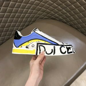 2023 Luxurys Designer Women Shoe Italy Sneaker Low Top Casual Shoes Rubber Outsole Mens Printed Calf Leather Classic Trainers Dress Shoes mk45;l00002