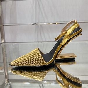 Designer högklackade skor kvinnlig sexig baotou tråd spänne ihåliga klackar avancerade formella sandaler guld 8 cm klänning spets låda