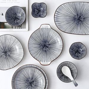 Piatti Serie a strisce giapponesi Stoviglie in ceramica Ciotola per cereali verticale per uso domestico e set di piatti Cucchiaio combinato per riso