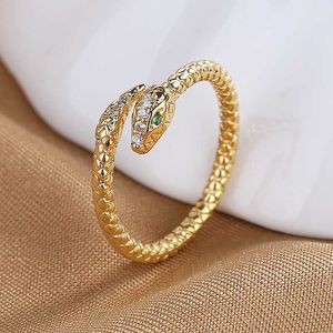 Band Rings MODOMA 2022 New Vintage Snake Rings For Women Luxury Zircon 18K Gold Plating Aesthetic Rings Wedding Resizable Jewelry Women G230213