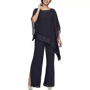 Plus Size Chiffon Pantsuit for Mother of the Bride - Puff Sleeve Sequined Top with Crew Neck, Elegant Wedding Guest Attire