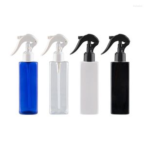 Garrafas de armazenamento 250ml x 25 recipientes quadrados recarregáveis ​​com bomba de gatilho preto branco garrafa plástica cosmética para limpeza de casas Cuidados com a pele