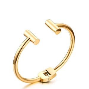 Bangle rostfritt stål geometriska öppningsfjäderband armband för kvinnor mode t form öppna armband smycken valentins dag gåvor