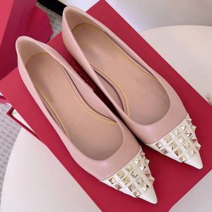 Spring and Autumn shoes Riveted shoe tip charm embellished walking cowhide casual shoes Women's shoes leather casual flats women's car luxury designer sandals