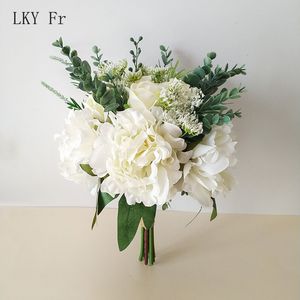 Faux Floral Greenery Lky Fr Wedding Bouquet Flowers人工ブライダルブライドアクセサリーホワイトピンクシルクバラ花嫁介添人結婚装飾230213