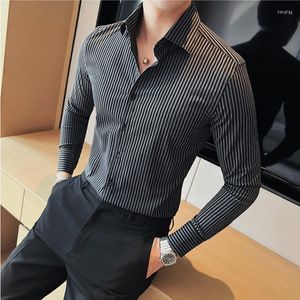 Sukienki dla mężczyzn High-end Stripe Retro Shirt 2023 Autumn Long Rleeve Casual Business Men British Style Slim Fit Social Tuxedo Homme