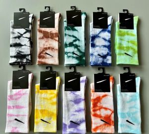 Tie-Dye Hall Tube Sports Nops Мужские и женские персонализированные красочные хлопковые носки расчесывания