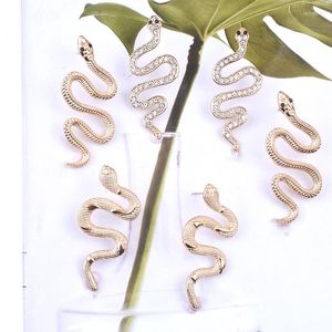 Brincos Dangle Snake Shape Hip Hop Gold Color Feminino Personalidade punk Twisted Geométrico Relevo Retro Jewelry Gift