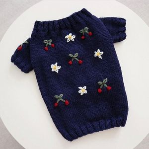 Vestuário para cães bordados roupas de lírio de pet sweater pullover pullover puppy de inverno de inverno bichon presente de natal bipod 230211