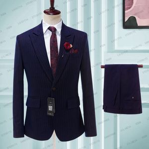 Erkekler Suits Blazers 2023 Stil Klasik Koyu Mavi Çizgili Mens Slim Fit Business Blazer Tek Göğüslü Düğün Damat Smokin 2 Piece 230213