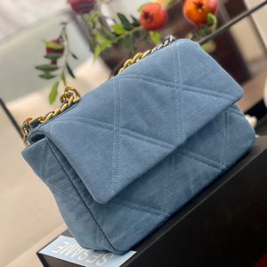 CC omuz klasik mini flep bicolore kapitone denim 19 büyük kapasiteli altın metal donanım crossbody lüks tasarımcı