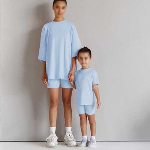 Collezione di completi di abbigliamento Bambini piccoli Neonate Pezzi di abbigliamento Completo di tuta Tshirt in cotone a maniche corte oversizePantaloncini Abbigliamento sportivo Leggins